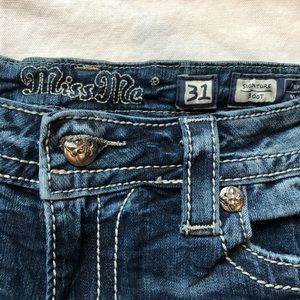 Miss Me jeans. Wing pockets.